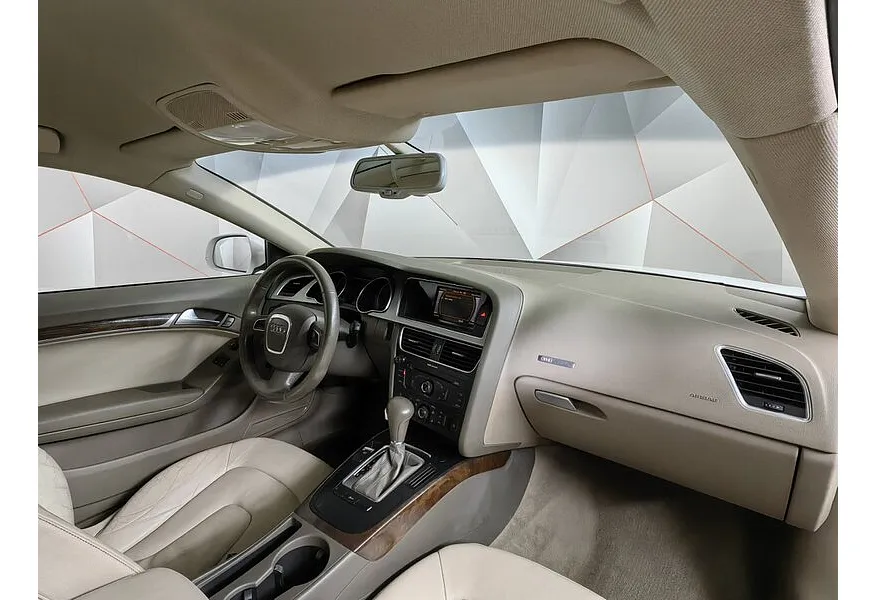 Audi A5 1.8 TFSI multitronic (160 л.с.) Белый в АВИЛОН. Слайд №10