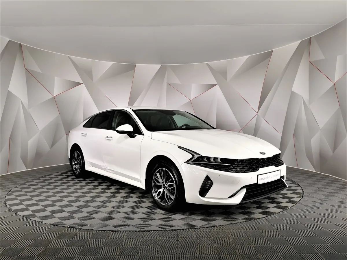 Kia K5 2.0 AT (240 л.с.) Premium Белый в АВИЛОН. Слайд №3