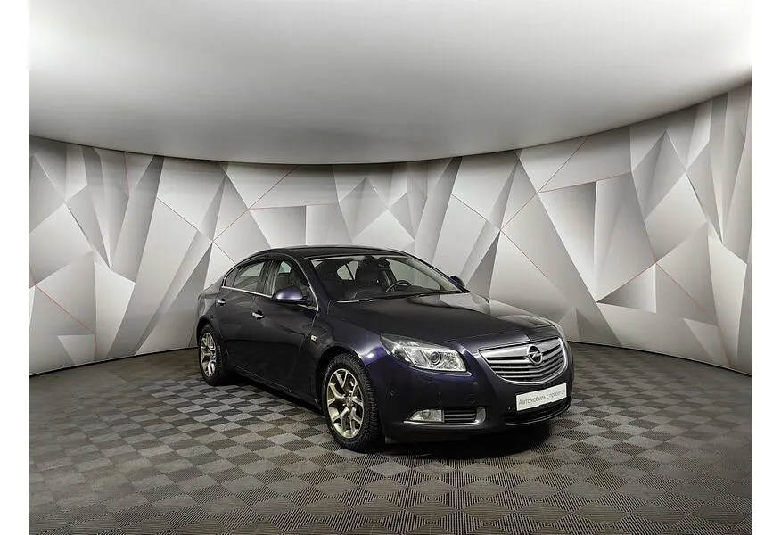 Opel Insignia 2.0 Turbo AT (220 л.с.) Фиолетовый в АВИЛОН. Слайд №3
