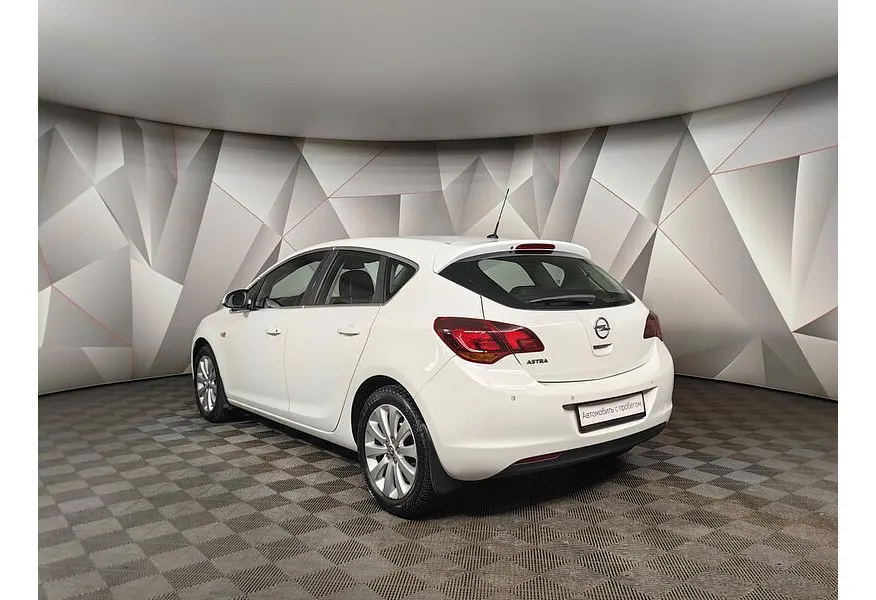 Opel Astra 1.6 AT (115 л.с.) Белый в АВИЛОН. Слайд №4