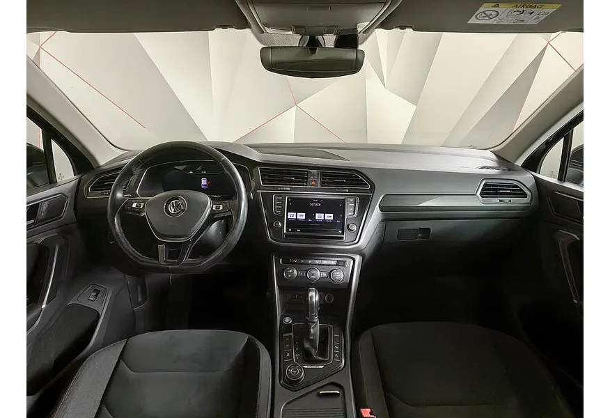 Volkswagen Tiguan 2.0 TDI 4Motion DSG (150 л.с.) Sportline Черный в АВИЛОН. Слайд №15