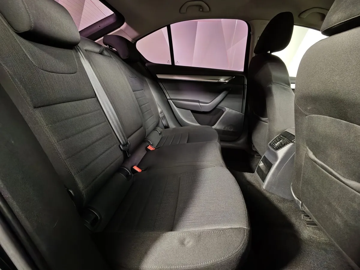 Skoda Octavia 1.8 TSI DSG (180 л.с.) Черный в АВИЛОН. Слайд №15
