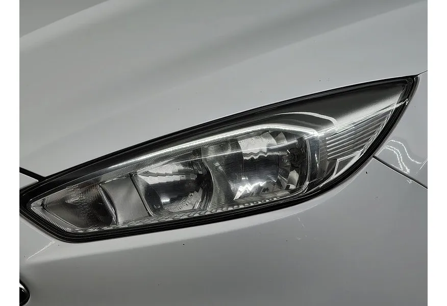 Ford Focus 1.6 Ti-VCT PowerShift (105 л.с.) SYNC Edition Белый в АВИЛОН. Слайд №10