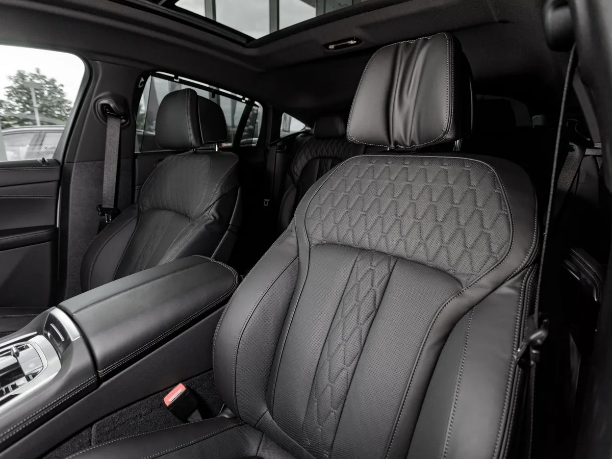 BMW X6 xDrive40i (340 л.с.) Белый в АВИЛОН. Слайд №11