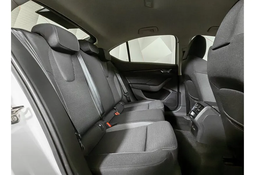 Skoda Octavia 1.6 AT FWD (110 л.с.) Style Plus Белый в АВИЛОН. Слайд №16