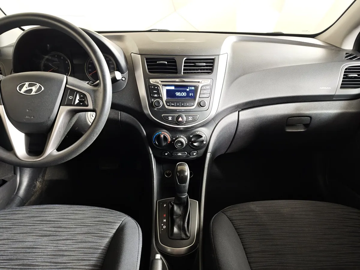 Hyundai Solaris 1.6 AT (123 л.с.) Comfort Красный в АВИЛОН. Слайд №14