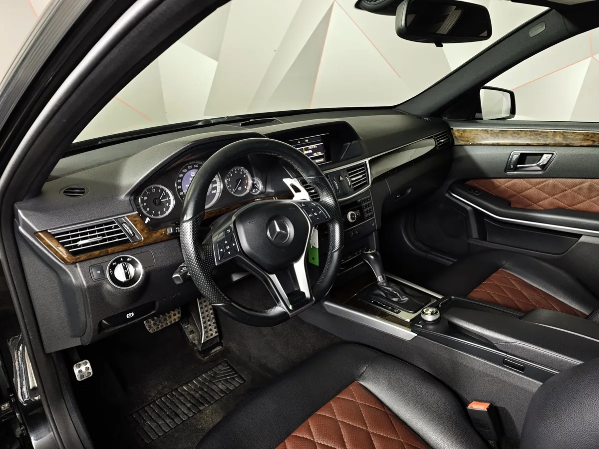 Mercedes-Benz E-Класс E 200 T CGI BlueEfficiency AT (184 л.с.) Черный в АВИЛОН. Слайд №19