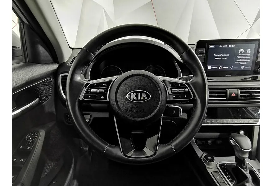 Kia Seltos 2.0 MPI 2WD IVT (149 л.с.) Style Серый в АВИЛОН. Слайд №20