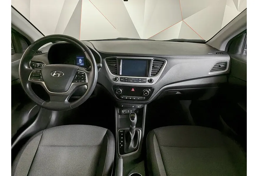 Hyundai Solaris 1.6 AT (123 л.с.) Elegance Черный в АВИЛОН. Слайд №14