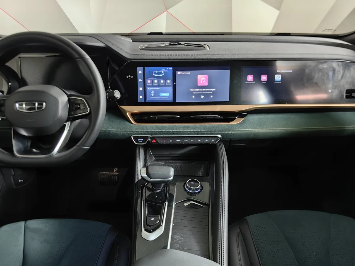 Geely Monjaro 2.0T 8AT 4WD (238 л.с.) Exclusive Синий в АВИЛОН. Слайд №15