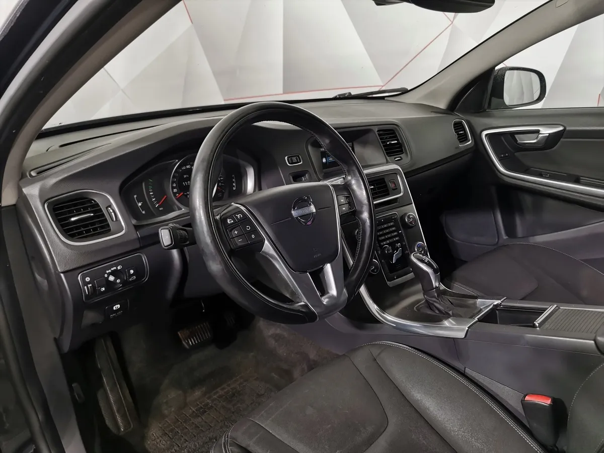 Volvo S60 2.5 T5 Geartronic AWD Cross Country (249 л.с.) Summum Черный в АВИЛОН. Слайд №18