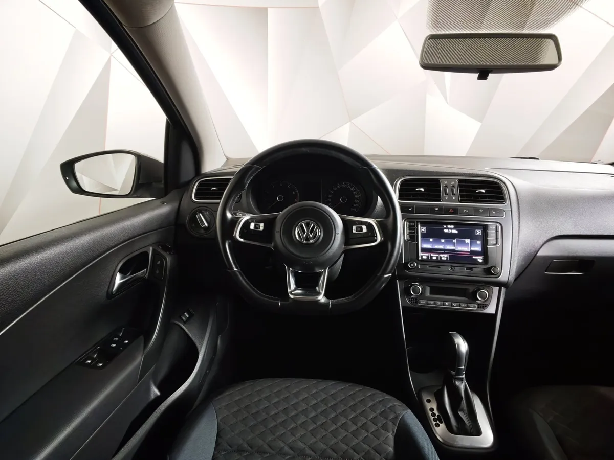 Volkswagen Polo 1.6 Tiptronic (105 л.с.) Comfortline Серебристый в АВИЛОН. Слайд №19
