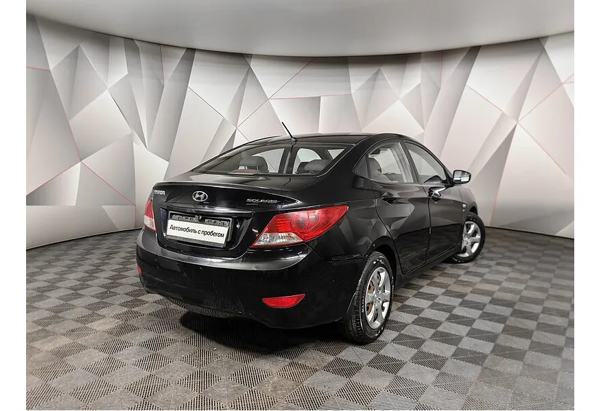 Hyundai Solaris 1.6 AT (123 л.с.) Active Plus Черный в АВИЛОН. Слайд №2