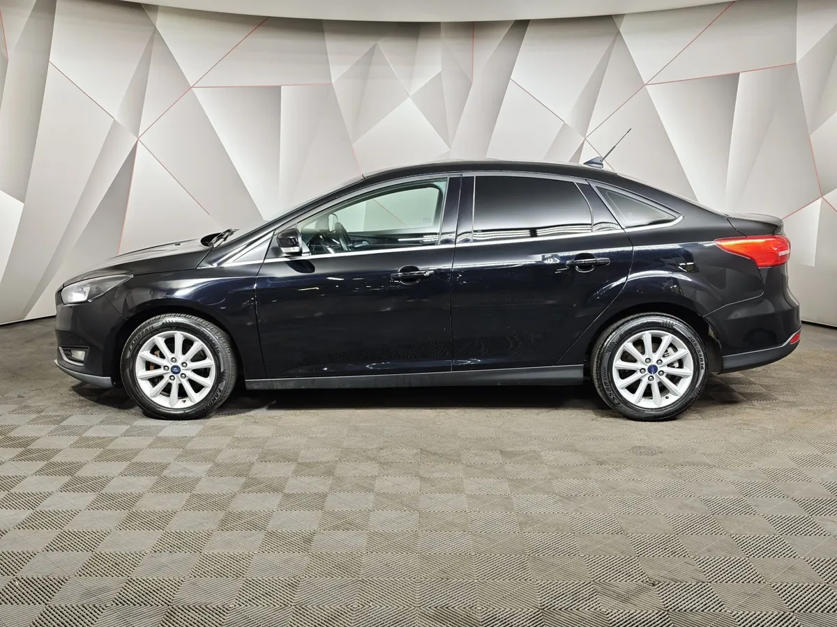Ford Focus 1.5 EcoBoost AT (150 л.с.) Titanium Черный в АВИЛОН. Слайд №5