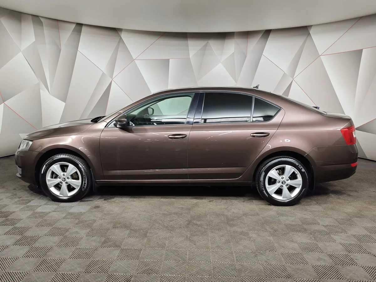 Skoda Octavia 1.6 MPI AT (110 л.с.) Коричневый в АВИЛОН. Слайд №5
