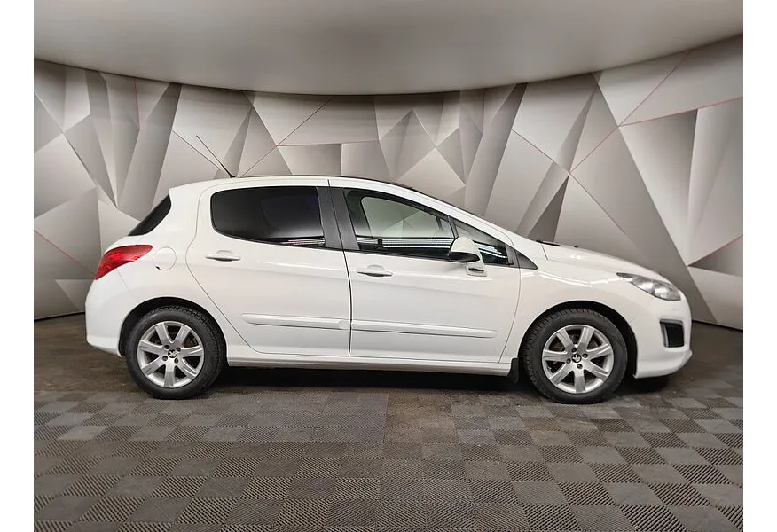 Peugeot 308 1.6 VTi AT (120 л.с.) Белый в АВИЛОН. Слайд №6