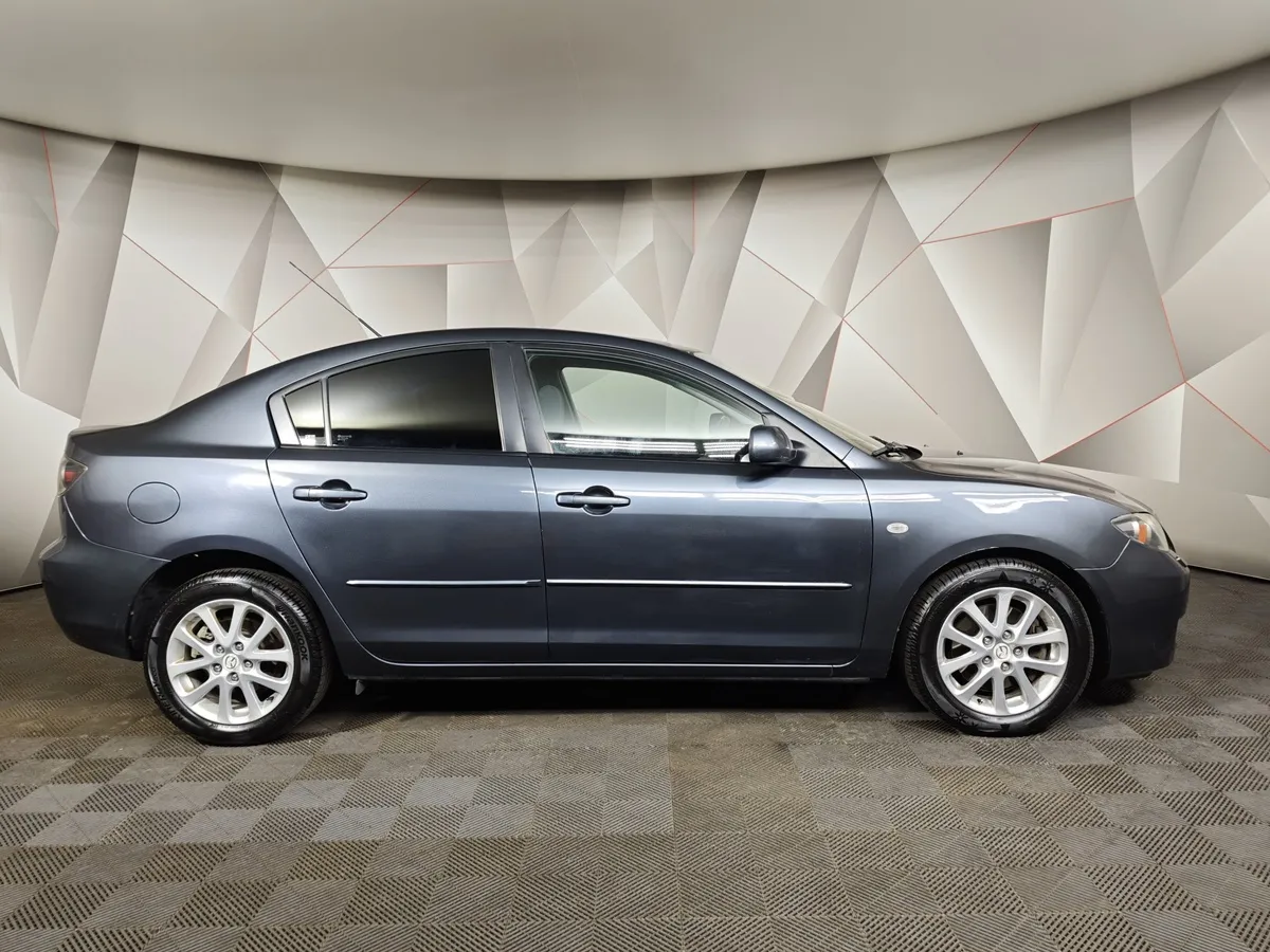 Mazda 3 2.0 AT (150 л.с.) Серый в АВИЛОН. Слайд №6