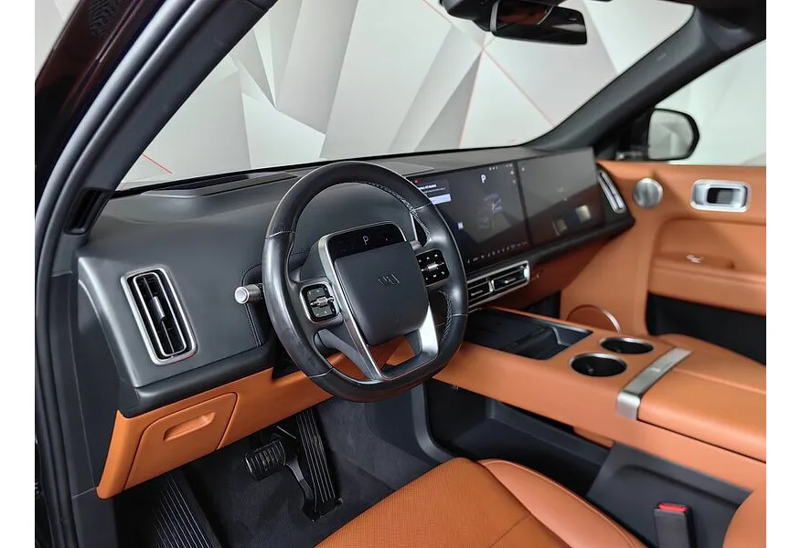 Li Auto L9 1.5 AT 4WD (449 л.с.) Max  Черный в АВИЛОН. Слайд №17