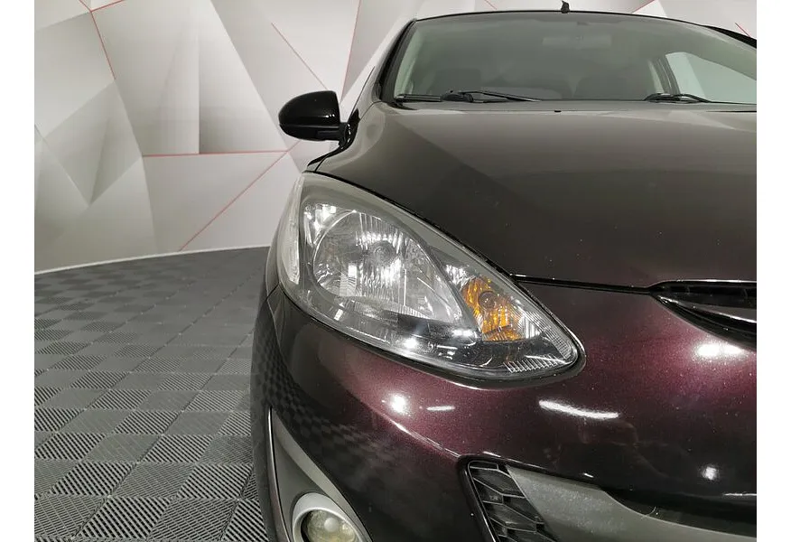 Mazda 2 1.5 AT (103 л.с.) Красный в АВИЛОН. Слайд №10