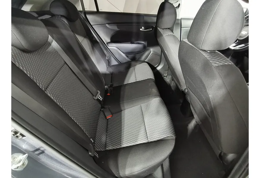 АВИЛОН - Kia Rio X-Line 1.6 AT (123 л.с.) Luxe Серый - slide 12