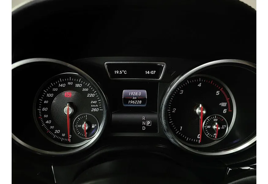 Mercedes-Benz GLE Купе 350 d 4MATIC 9G-TRONIC (249 л.с.) Особая серия Черный в АВИЛОН. Слайд №17