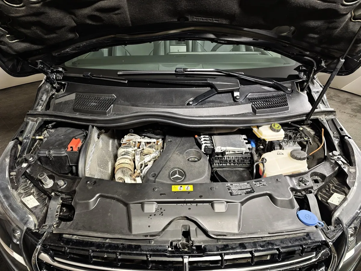 Mercedes-Benz V-Класс V 300 L3 4Motion 9G-Tronic (239 л.с.) Черный в АВИЛОН. Слайд №11
