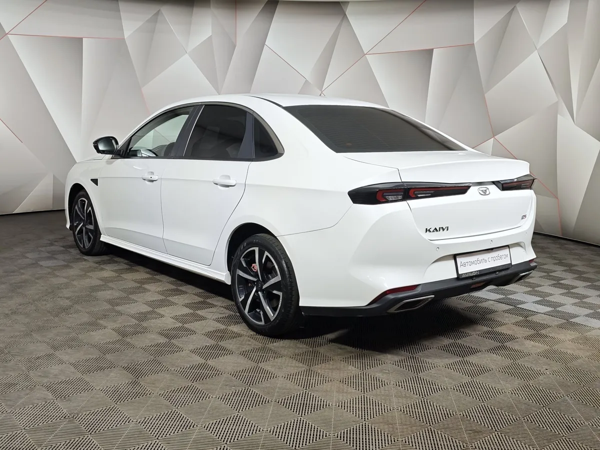 Kaiyi E5 1.5 CVT 2WD (147 л.с.) Luxury Белый в АВИЛОН. Слайд №4