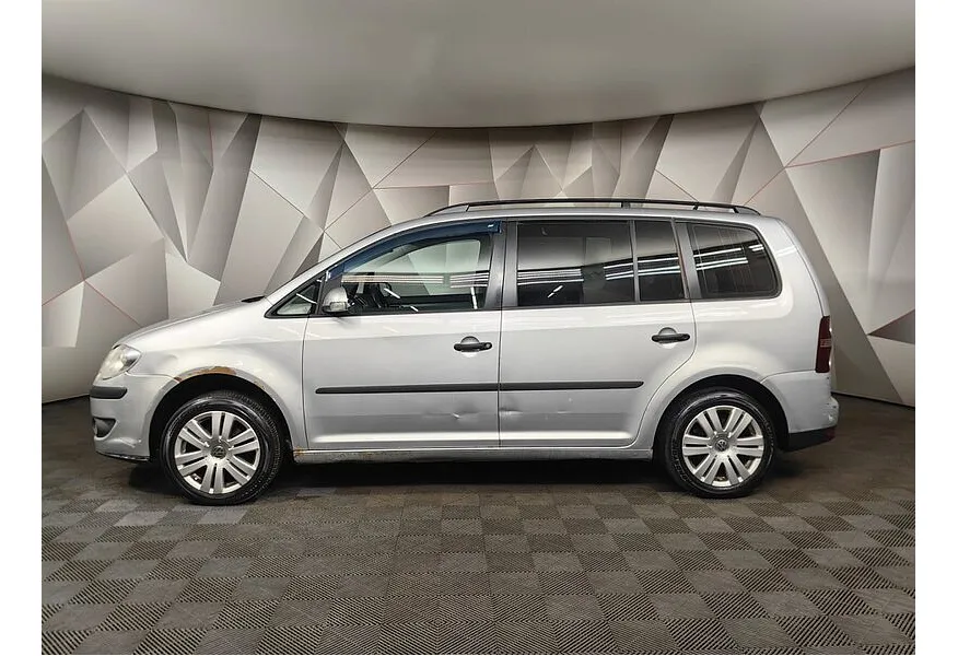 АВИЛОН - Volkswagen Touran 1.4 TSI DSG (140 л.с.) Conceptline Серебристый - slide 2
