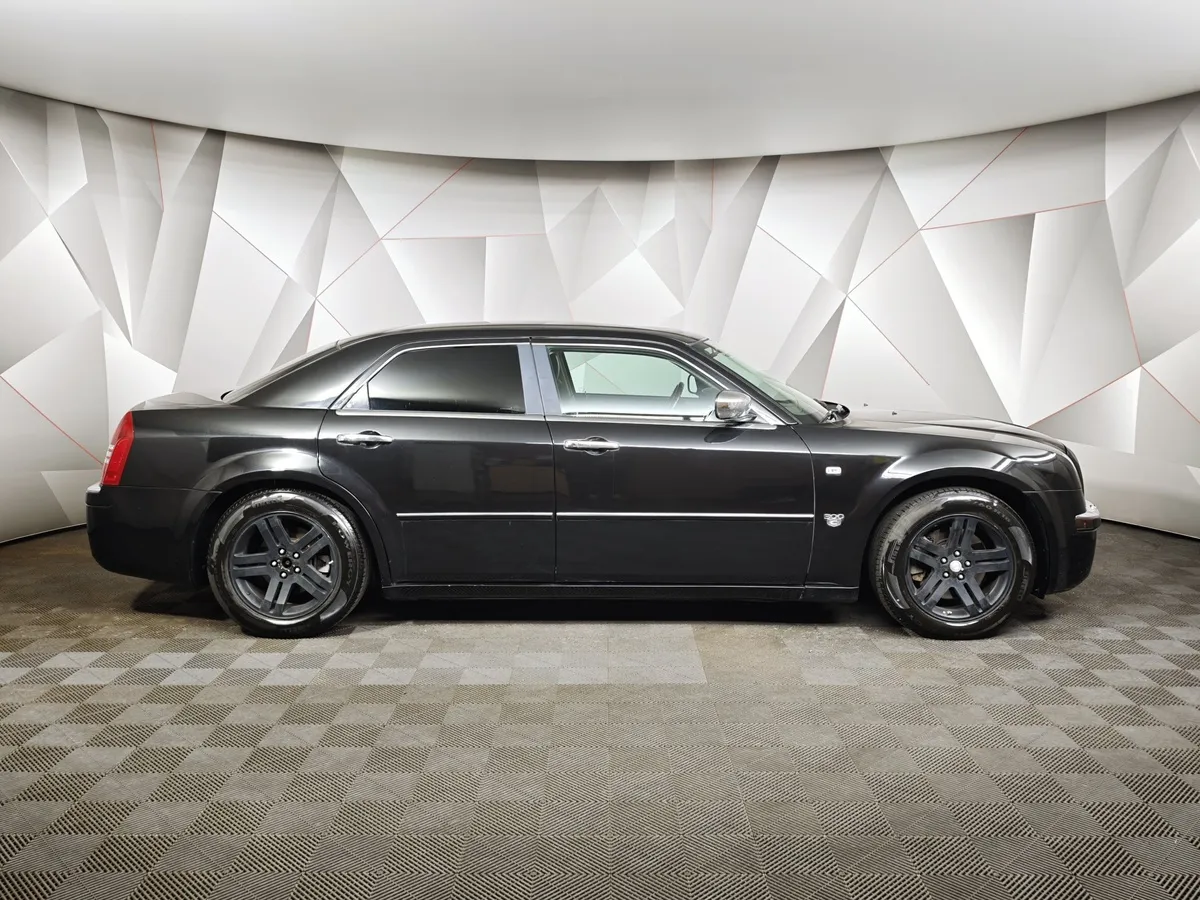 Chrysler 300C 3.5 AT (249 л.с.) Черный в АВИЛОН. Слайд №6
