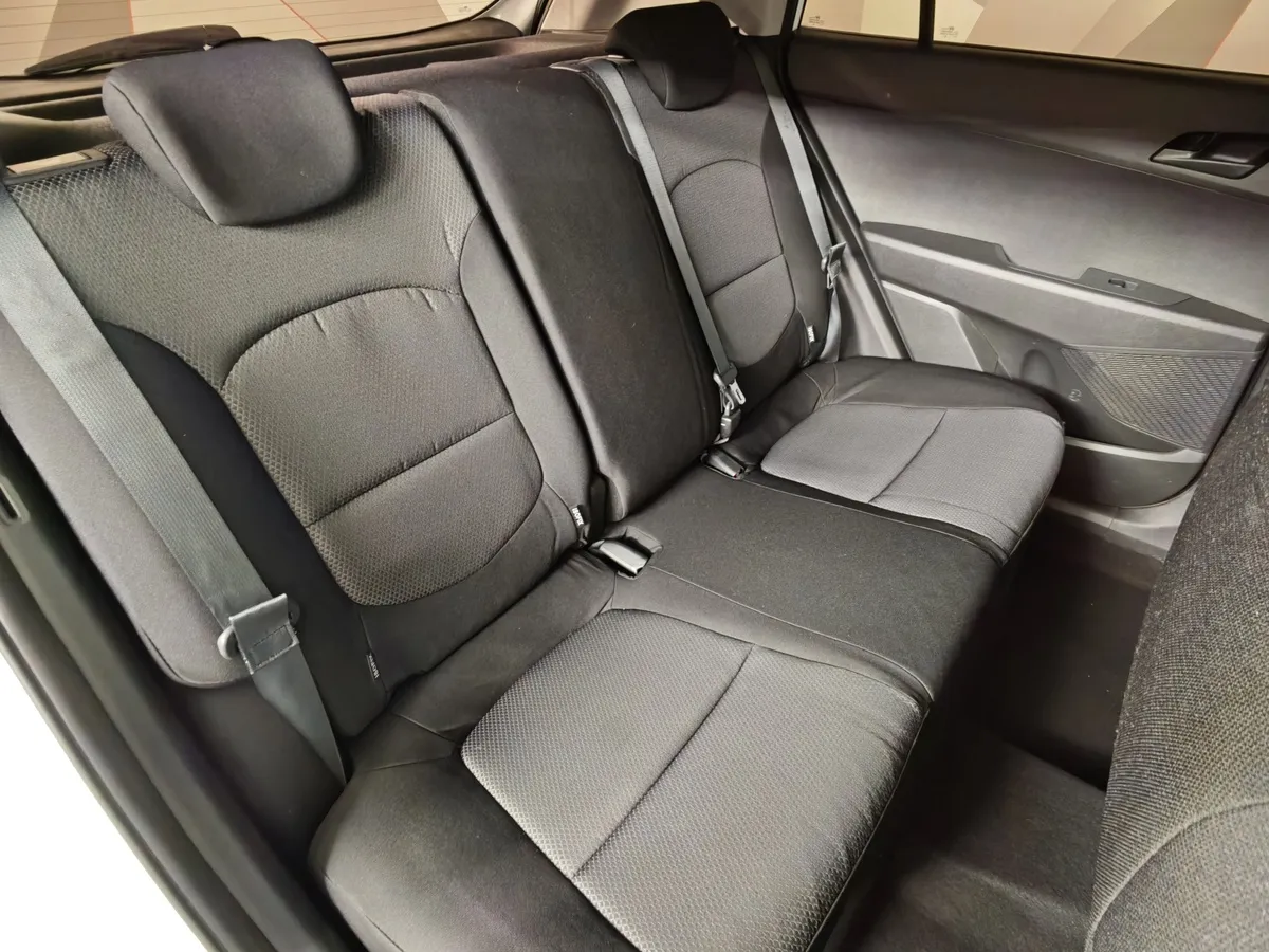 Hyundai Creta 1.6 MT AWD (121 л.с.) Comfort Белый в АВИЛОН. Слайд №17