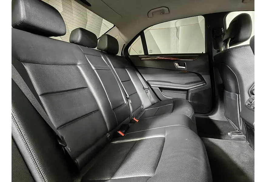 Mercedes-Benz E-Класс E 200 T BlueEfficiency 7G-Tronic Plus (184 л.с.) Черный в АВИЛОН. Слайд №16