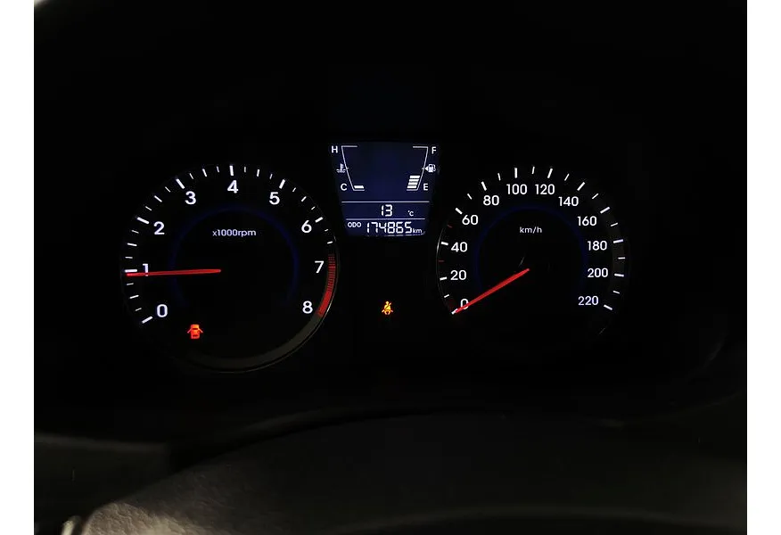 Hyundai Solaris 1.4 MT (107 л.с.) Active Белый в АВИЛОН. Слайд №18