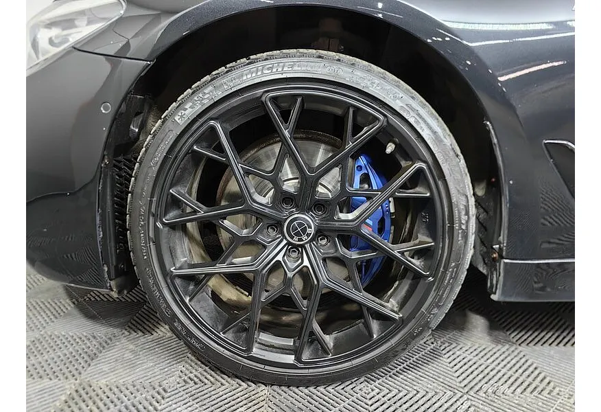 BMW 5 серия 520d xDrive Steptronic (190 л.с.) Черный в АВИЛОН. Слайд №7