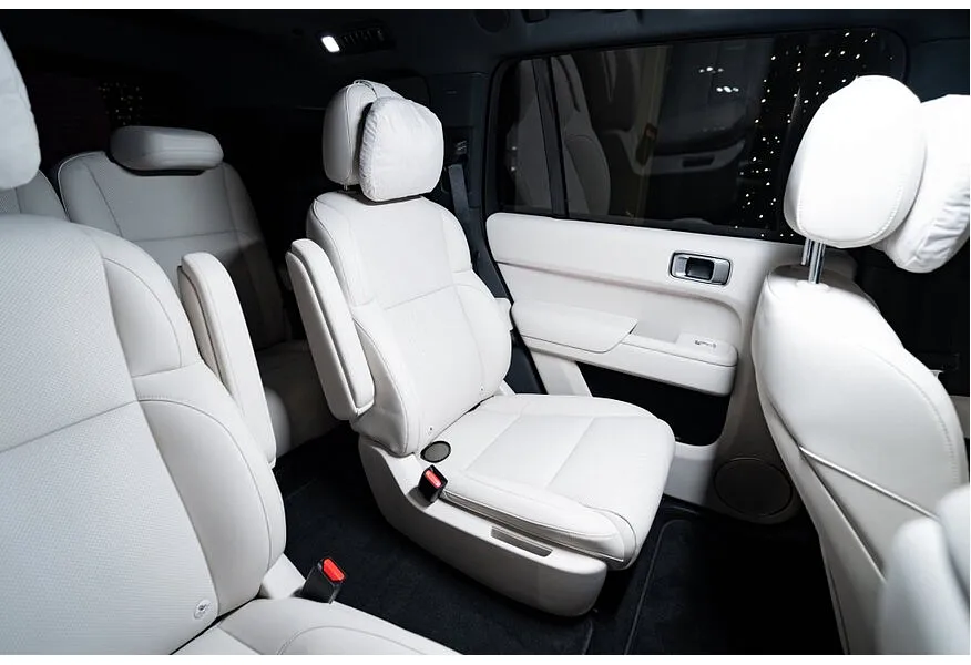 Li Auto L9 1.5 AT 4WD (449 л.с.) Ultra Черный в АВИЛОН. Слайд №14