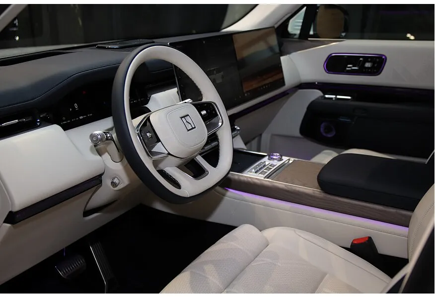 Zeekr 9X 2.0h AT 4WD (1177 л.с.) Ultra Белый в АВИЛОН. Слайд №3