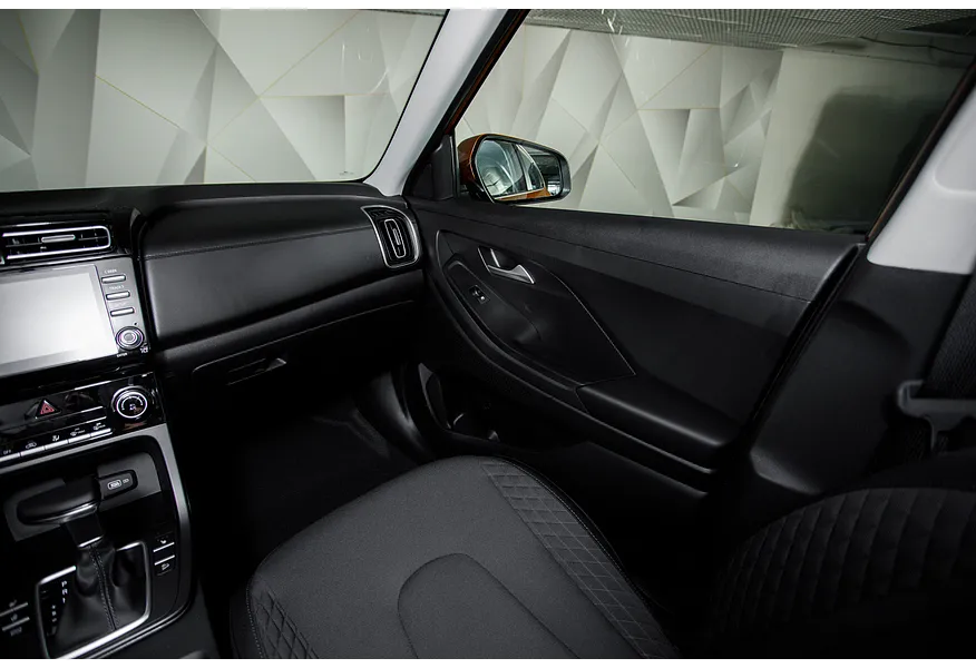 Solaris HC 1.6 AT 2WD (123 л.с.) Family Оранжевый в АВИЛОН. Слайд №6