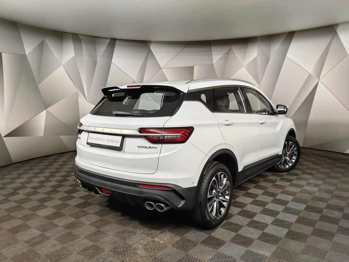 Geely Coolray 1.5T 7DCT 2WD (150 л.с.) Flagship Белый в АВИЛОН. Слайд №2