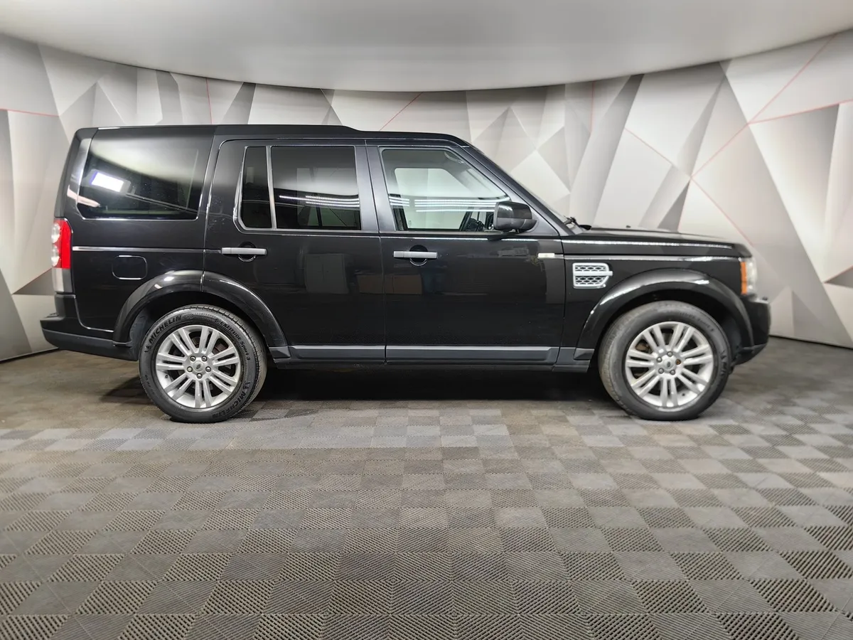 Land Rover Discovery 3.0 TDV6 AT 4WD (211 л.с.) SE Черный в АВИЛОН. Слайд №6