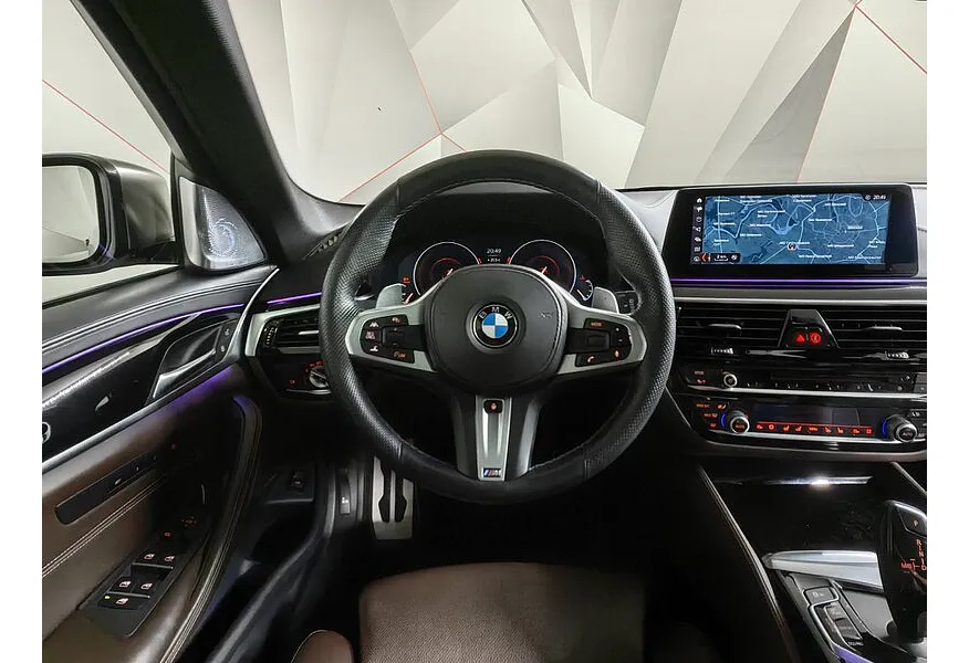 BMW 5 серия M550d xDrive Steptronic (400 л.с.) Черный в АВИЛОН. Слайд №15