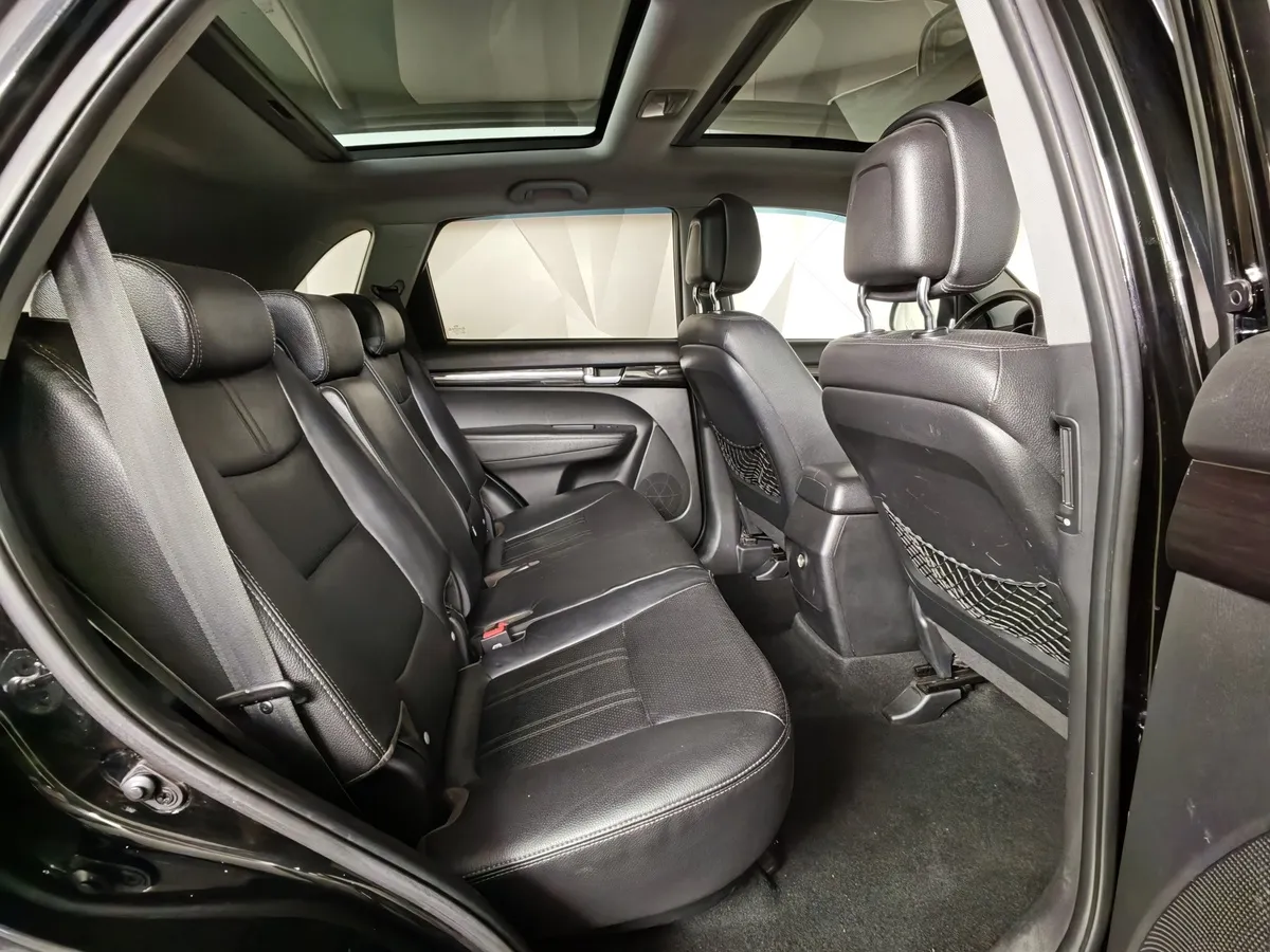 Kia Sorento 2.2 CRDi AT AWD (200 л.с.) Черный в АВИЛОН. Слайд №16