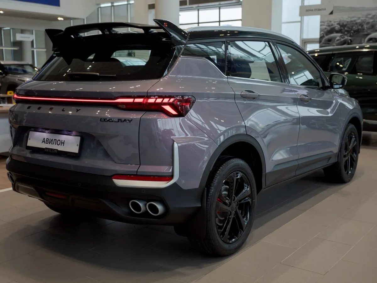 Geely Coolray 1.5T 7DCT (147 л.с.) Эксклюзив Фиолетовый в АВИЛОН. Слайд №5