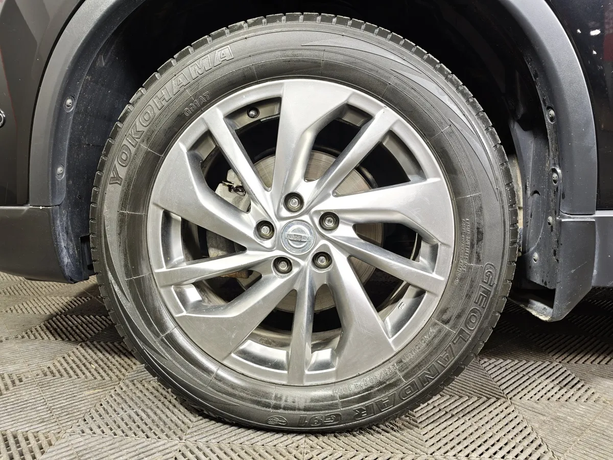 Nissan X-Trail 2.5 CVT AWD (171 л.с.) Черный в АВИЛОН. Слайд №9