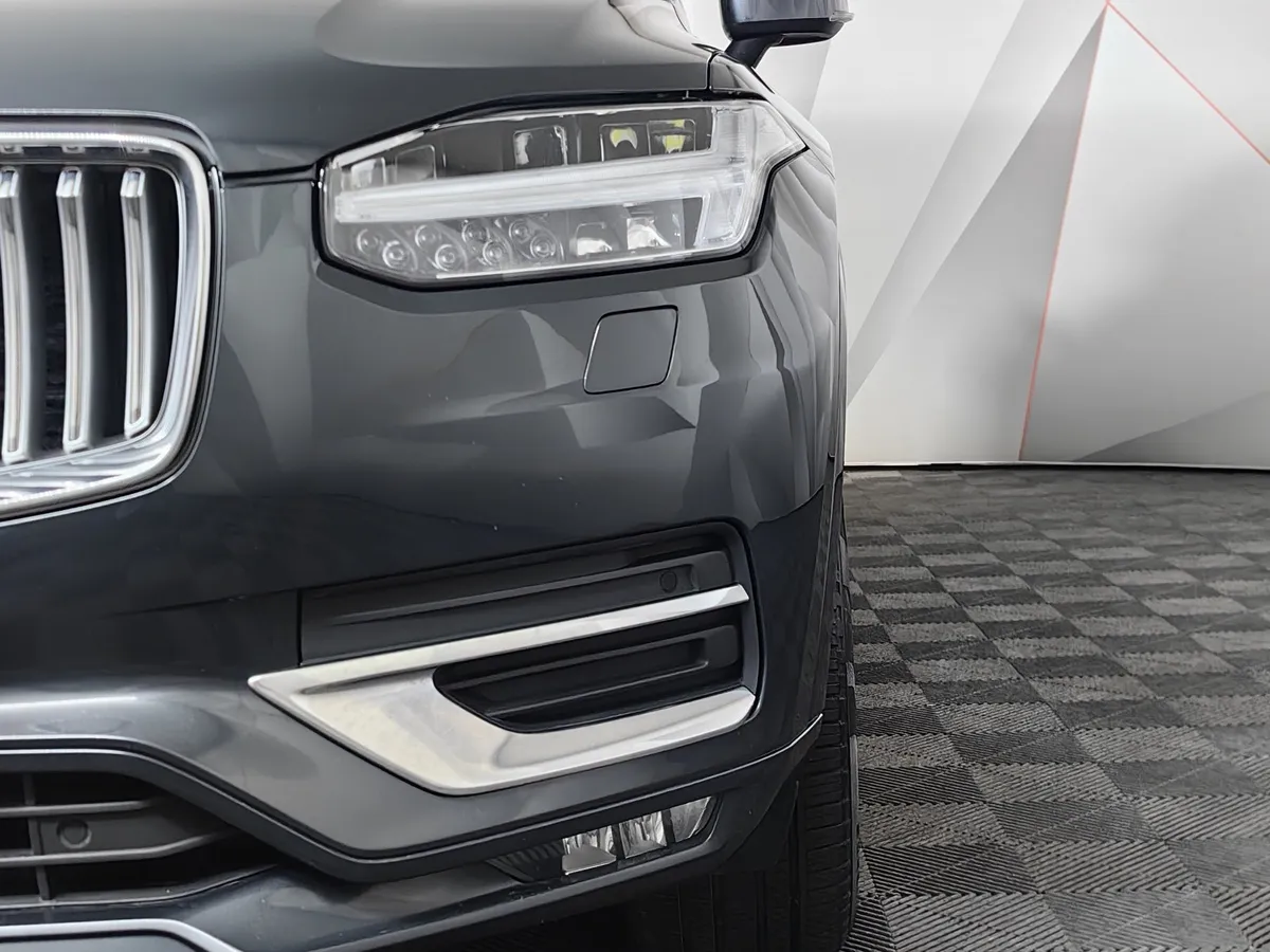Volvo XC90 2.0 B5 mild hybrid AT AWD (7 мест) (250 л.с.) Ultra Bright Серый в АВИЛОН. Слайд №10