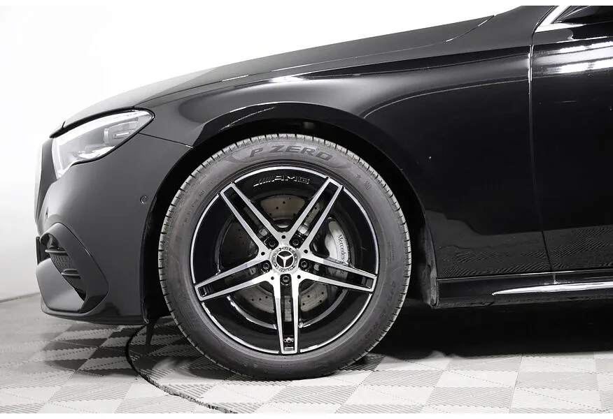 Mercedes-Benz E-Класс E 300 4MATIC (258 л.с.) Черный в АВИЛОН. Слайд №9