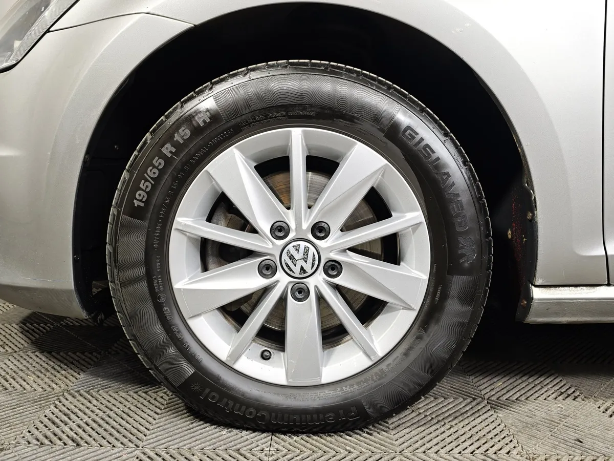Volkswagen Golf 1.4 TSI BlueMotion DSG (122 л.с.) Comfortline Серебристый в АВИЛОН. Слайд №9