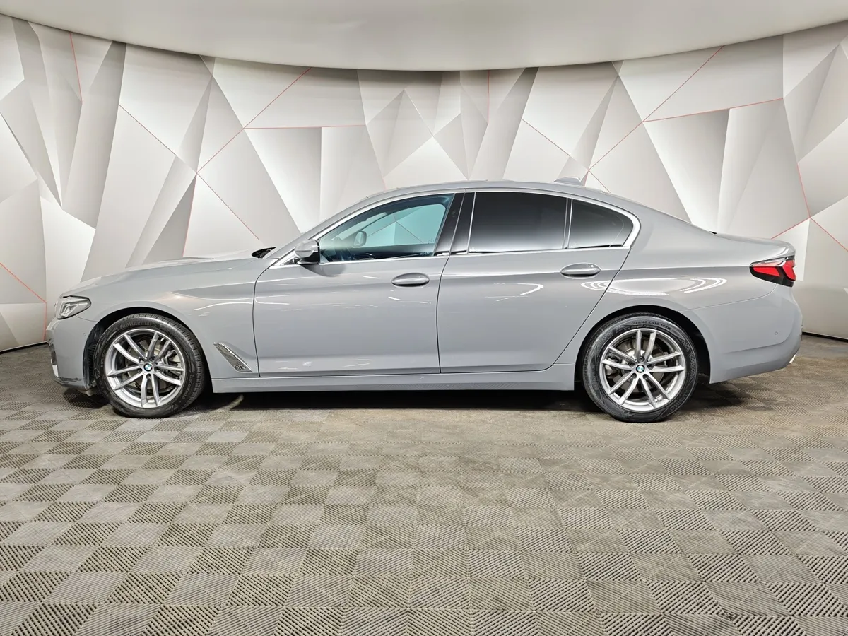 BMW 5 серия 520i Steptronic (184 л.с.) Base (Локальная сборка) Серый в АВИЛОН. Слайд №5