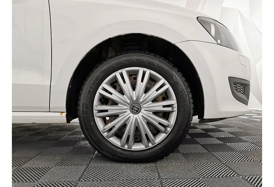 Volkswagen Polo 1.4 DSG (85 л.с.) Comfortline Белый в АВИЛОН. Слайд №9