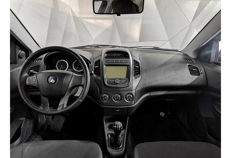 Geely GC6 1.5 MT (94 л.с.) Красный в АВИЛОН. Слайд №14