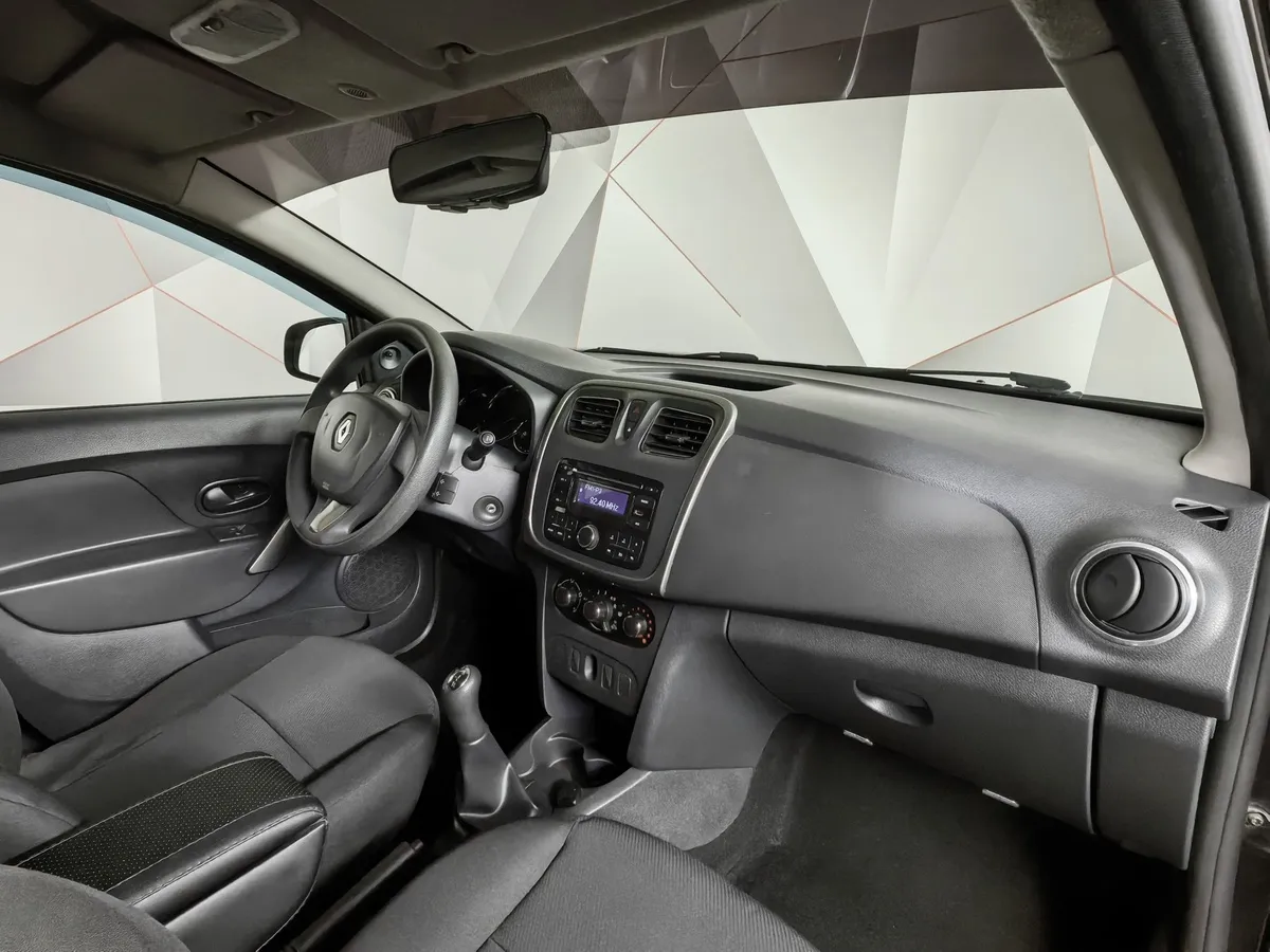 Renault Logan 1.6 MT (82 л.с.) Черный в АВИЛОН. Слайд №10