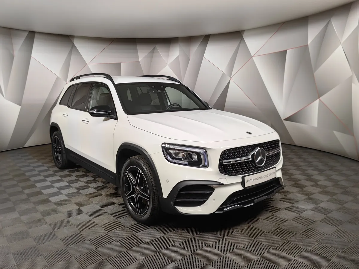 Mercedes-Benz GLB 200 8G-DCT 4MATIC (150 л.с.) Sport Белый в АВИЛОН. Слайд №3